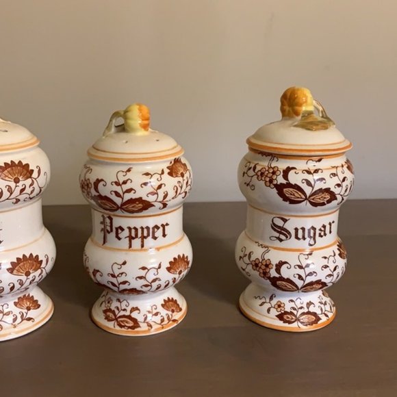 Vintage Creamer, Salt, Pepper, and Sugar Set - Picture 4 of 14